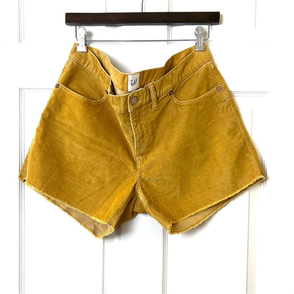 GAP Shorts Cotton High-Rise Corduroy